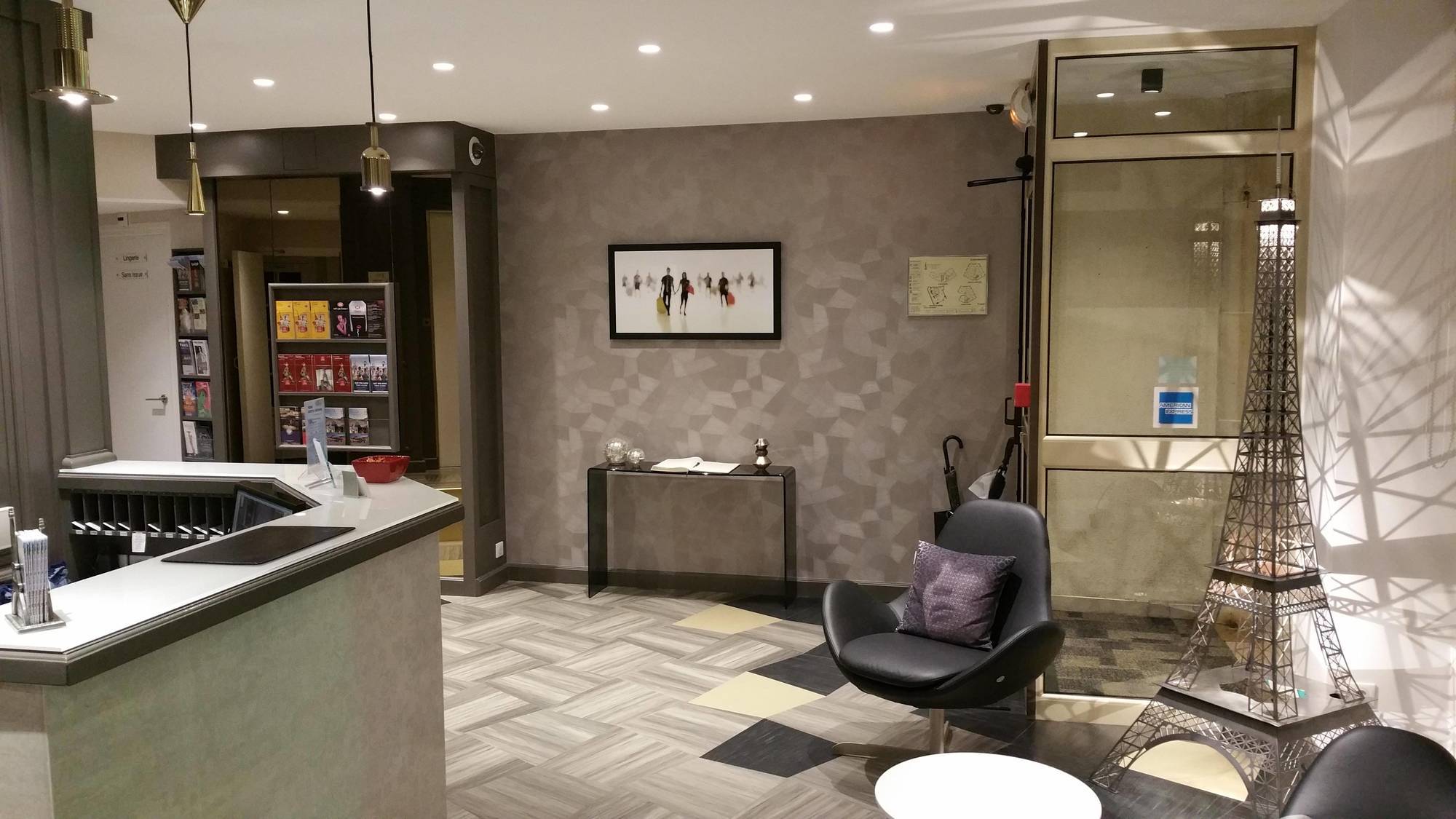 Eiffel Kennedy Hotel