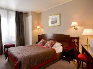 Eiffel Kennedy Hotel 3*