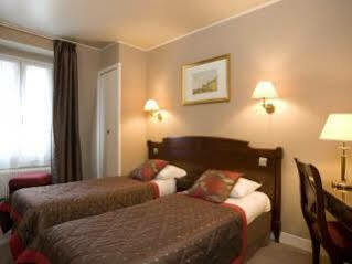 Eiffel Kennedy Hotel